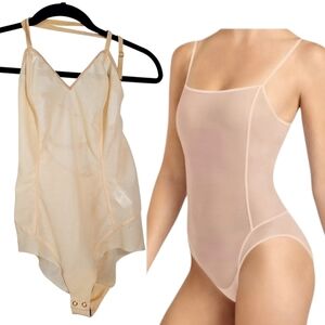 NEW Item M6 All Mesh Low Back V Neck Bodysuit in Apricot Size Small NWOT